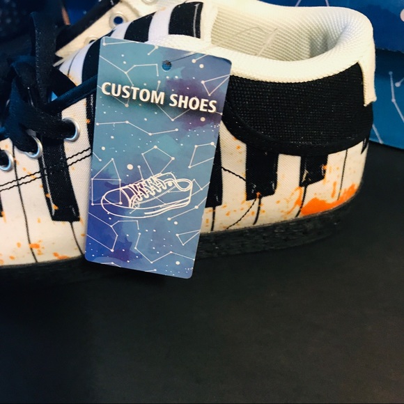 NWT- CUSTOM PIANO KEYBOARD CANVAS Chukka Shoes - Picture 6 of 8